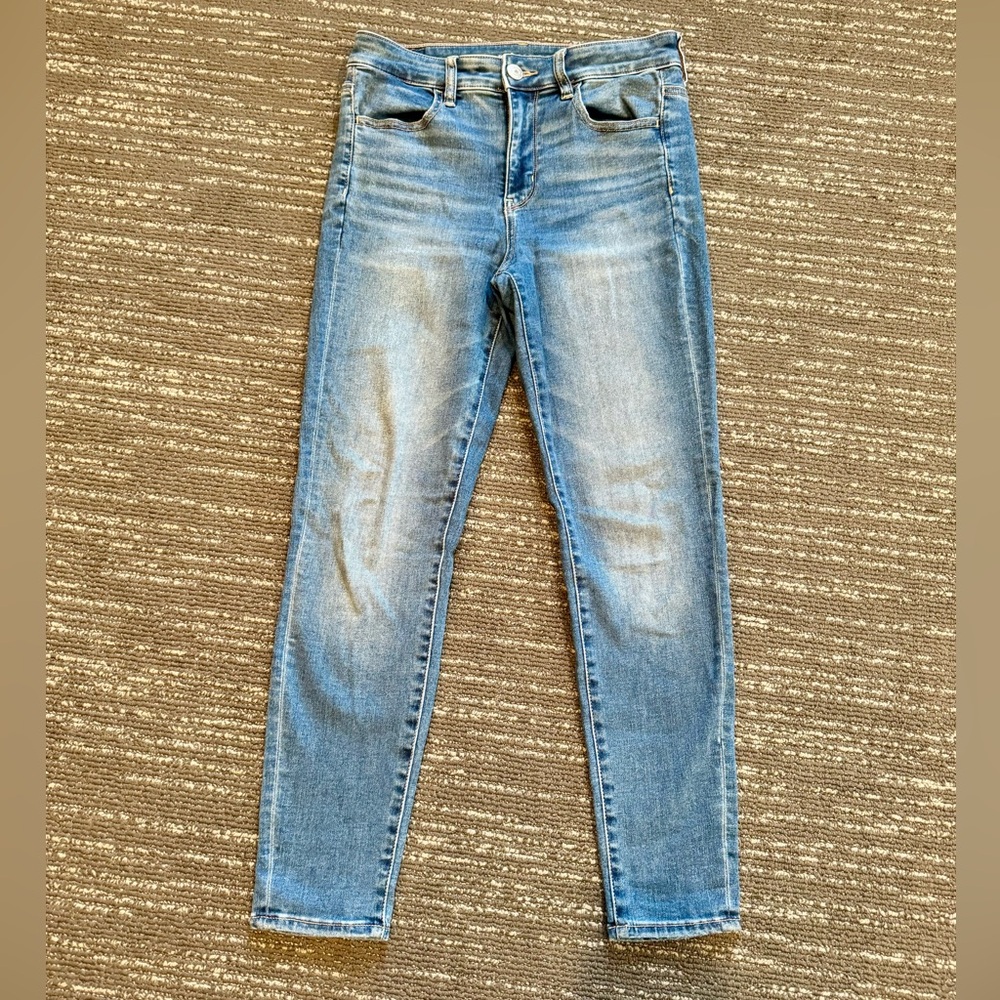 AMERICAN EAGLE Next Level Stretch Faded High Rise Jeggings